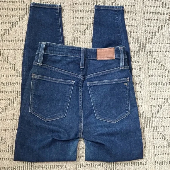 Madewell Curvy Classic High-Rise Women's Dark Blue Jeans size 26 - Picture 4 of 5